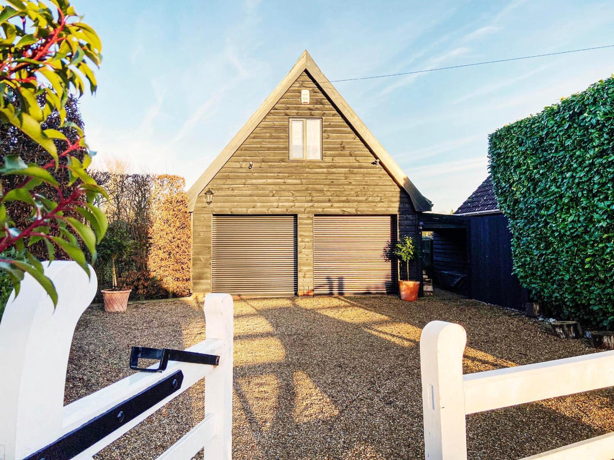 Little Dene Lodge By The Suffolk Cottage Collection Pakenham Εξωτερικό φωτογραφία